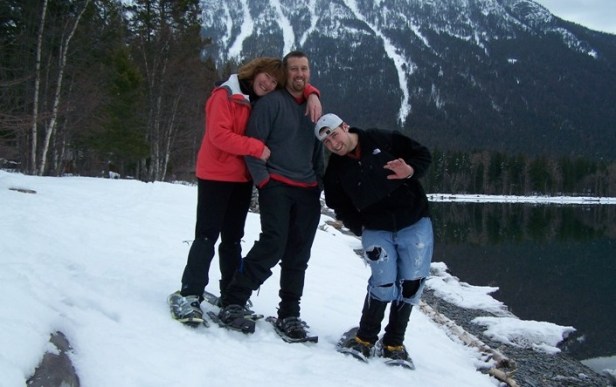snowshoeing-in-glacier